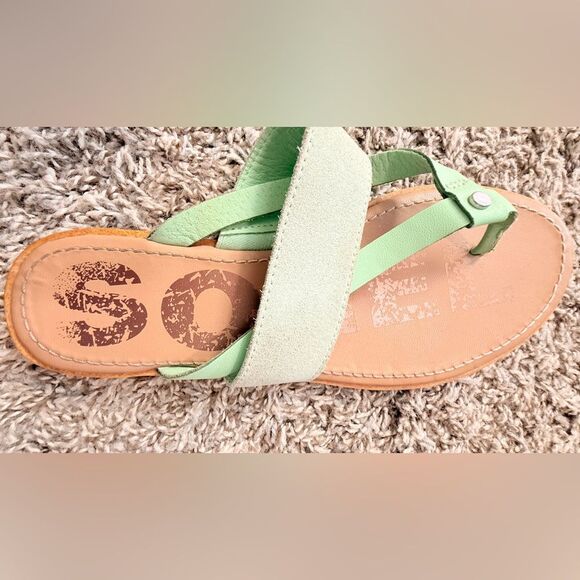 Sorel Green Leather & Suede Slip on Sandals - Picture 3 of 6